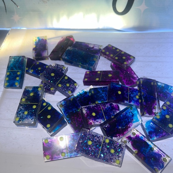 Dominos - Picture 6 of 6